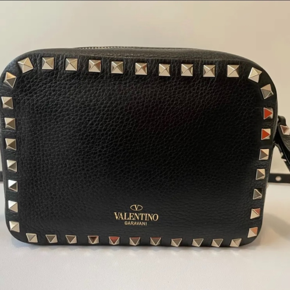 Authentic Valentino Garavani calfskin  Crossbody rockstud bag